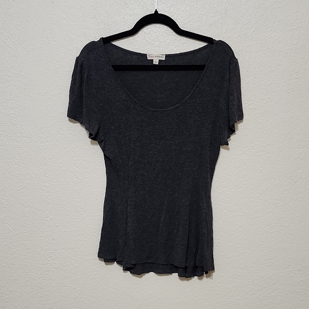 Zenana Outfitters Gray Fitted Short Sleeve Tee